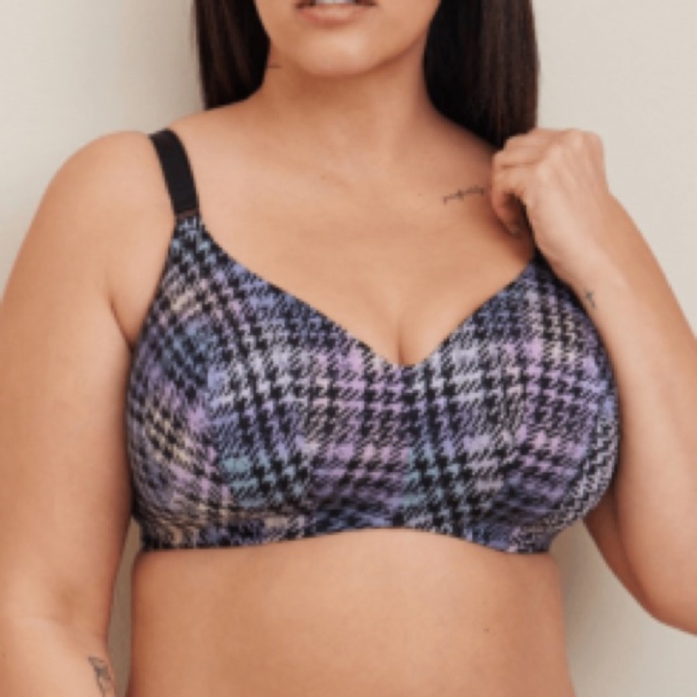 Torrid Curve dream wire free lightly lined smooth bra π